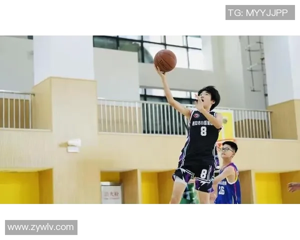 上海篮球队的成长之路挑战赛特别报道展现拼搏与团结的精神 上海篮球队的成长之路挑战赛特别报道展现拼搏与团结的精神