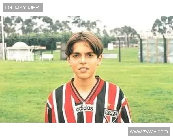 巴西足球明星的童年故事与成长历程揭秘 巴西足球明星的童年故事与成长历程揭秘