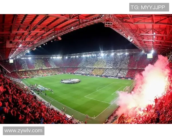 足球明星墙布点亮皇马荣耀时刻展现激情与梦想的完美结合